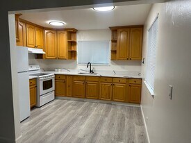 5200 Snow Dr in San Jose, CA - Building Photo