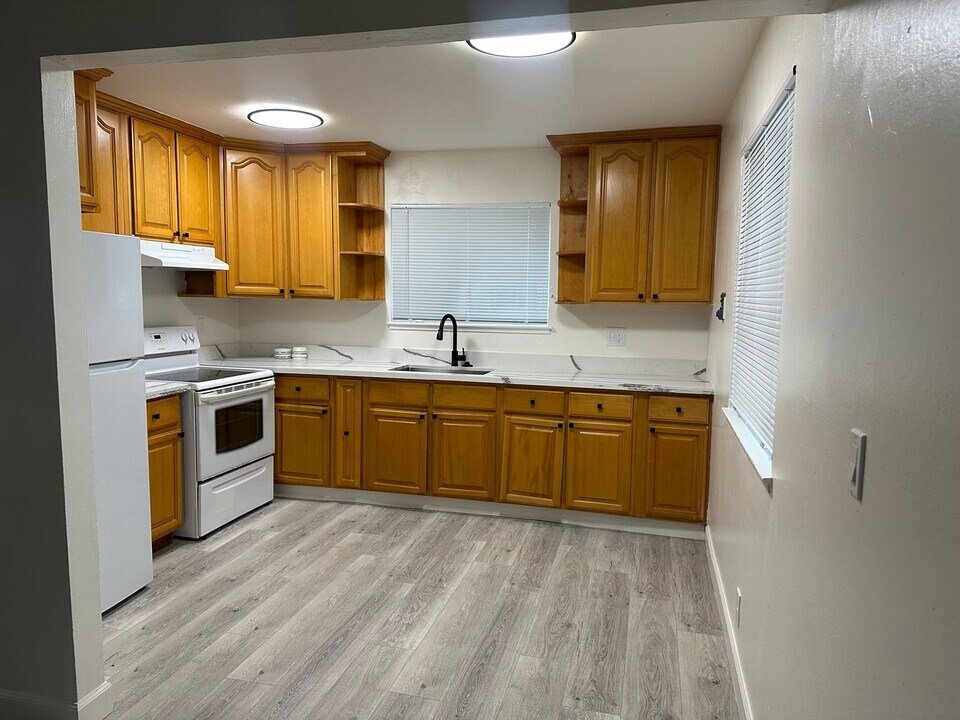 5200 Snow Dr in San Jose, CA - Building Photo