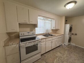 1026 43rd St in Newport News, VA - Building Photo - Building Photo