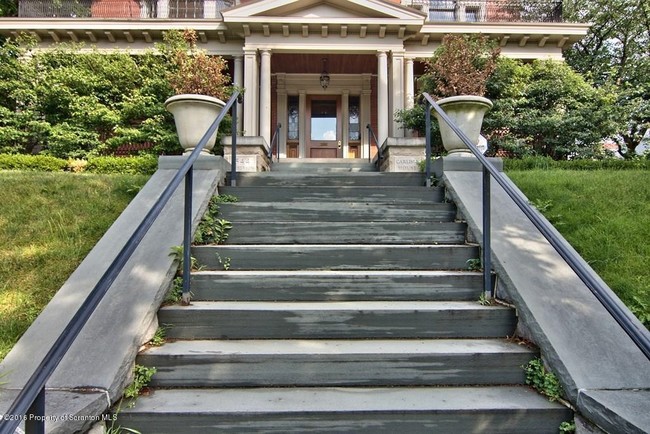 Carlisle House in Scranton, PA - Building Photo - Building Photo