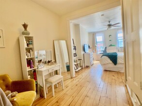 310 Monroe St-Unit -2 in Hoboken, NJ - Building Photo - Building Photo