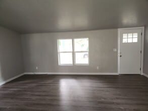 1490 42nd Ave in Sweet Home, OR - Building Photo - Building Photo