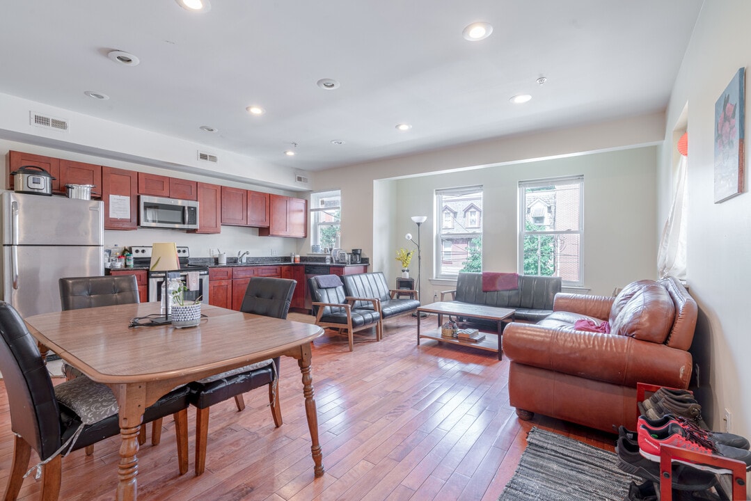 420 N 40th St Photo