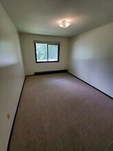 10500 W Fond du Lac Ave in Milwaukee, WI - Building Photo - Building Photo