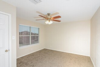 559 Red Quill Nest in San Antonio, TX - Building Photo - Building Photo