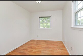 28 Alan Rd in Spring Valley, NY - Building Photo - Building Photo