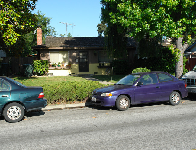 1363 Kingfisher Way in Sunnyvale, CA - Building Photo - Building Photo