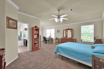 241 Lake Estates Dr in Montgomery, TX - Building Photo - Building Photo