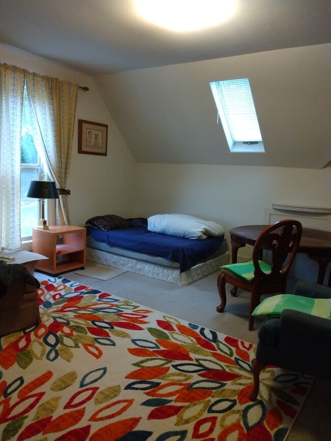 1429 West Bay Dr NW, Unit Ocean view house in Olympia, WA - Foto de edificio - Building Photo