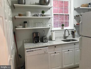 731 13th St NE in Washington, DC - Building Photo - Building Photo