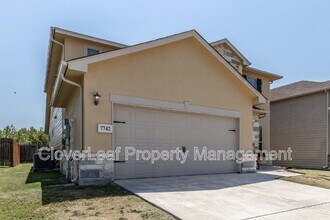 7742 Brigadier Pass in Converse, TX - Building Photo - Building Photo
