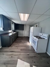 460 4th St NW in Grand Rapids, MI - Building Photo - Building Photo