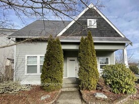 18006 Panorama Blvd E in Bonney Lake, WA - Building Photo