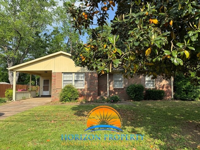 property at 2622 Brookline Dr NW