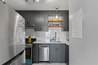 642 Hamilton Rd in London, ON - Building Photo - Building Photo