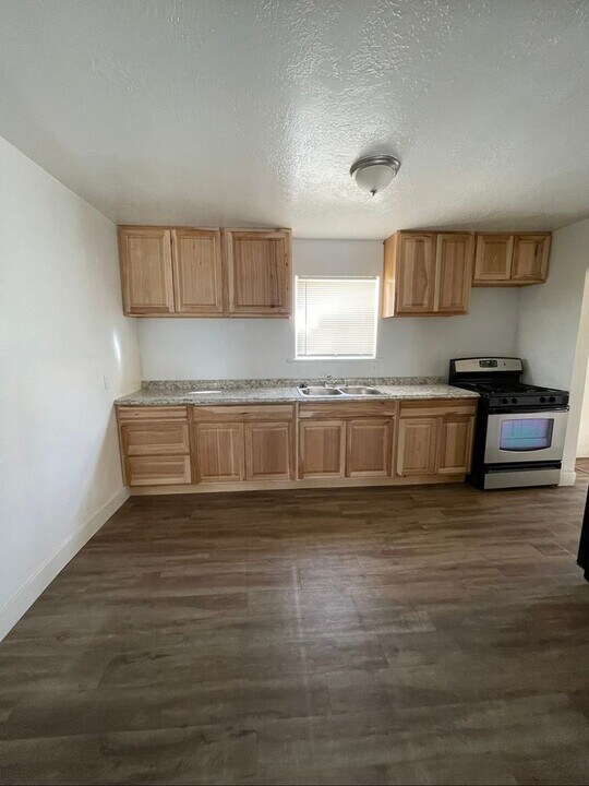 588-590 S 300 W in Provo, UT - Building Photo