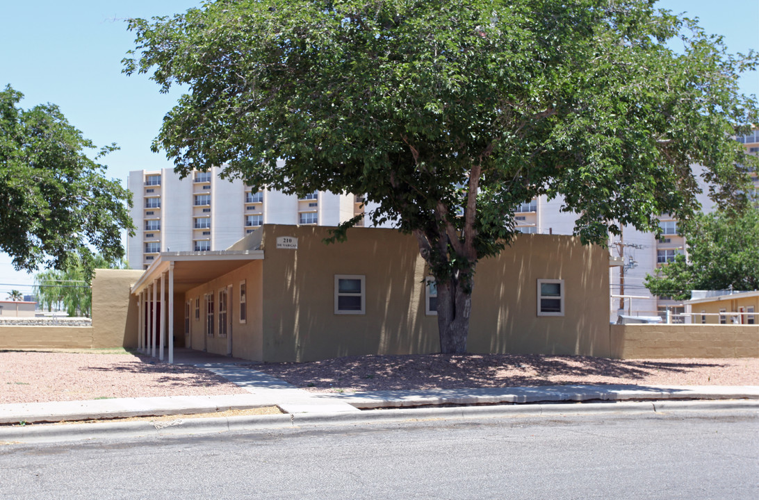 El Nido Apartments in El Paso, TX - Building Photo