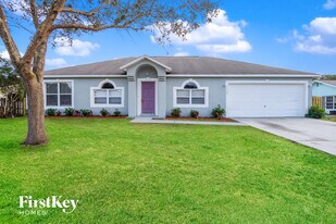 1338 Pakenham St NW in Palm Bay, FL - Building Photo