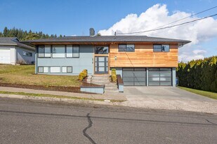 219 NW 19th Ave in Camas, WA - Building Photo