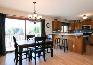 6301 Hartford Dr in Madison, WI - Building Photo - Building Photo