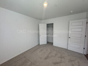 3901 Dutch Ln in Oklahoma City, OK - Building Photo - Building Photo