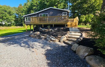 17 Powderhouse Rd in Merrimack, NH - Foto de edificio - Building Photo