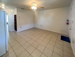 1406 SW 18th Pl in Gainesville, FL - Building Photo - Building Photo