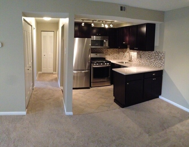 2572 Riva Rd in Annapolis, MD - Building Photo - Building Photo