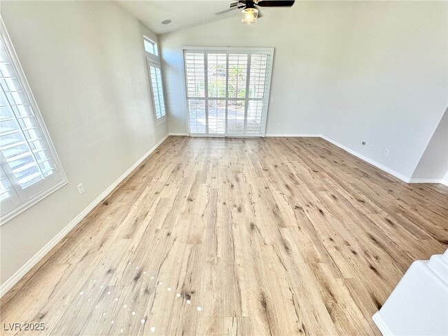 property at 4421 N Prospect Hill Ct