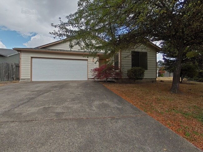 1128 NE Conser Pl