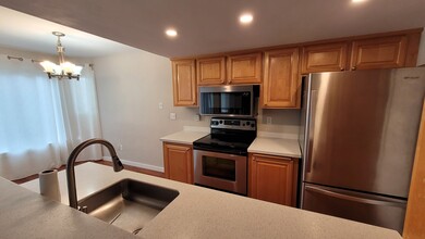 92 Dockside Cir, Unit 92 dockside cir in San Rafael, CA - Building Photo - Building Photo