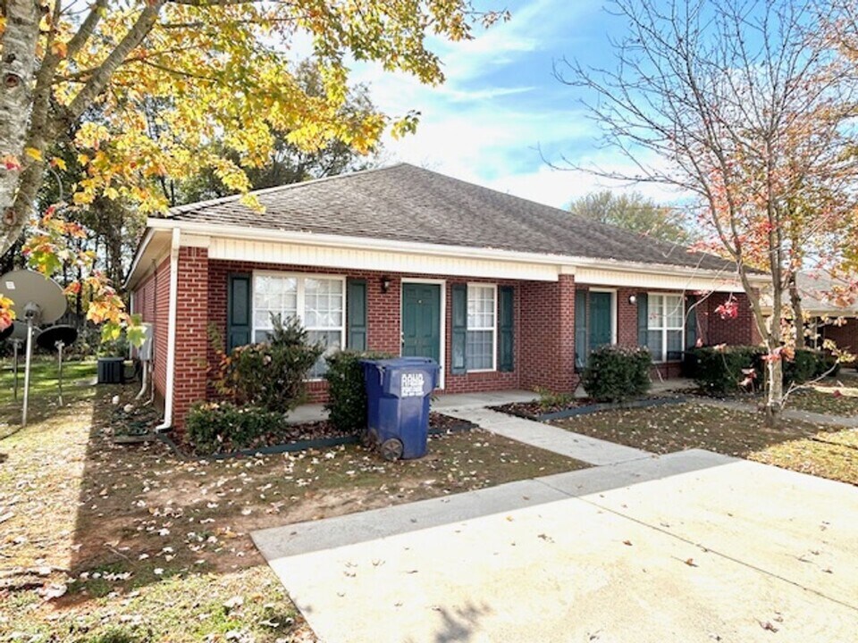 118 Railroad Ridge Rd in Madison, AL - Building Photo