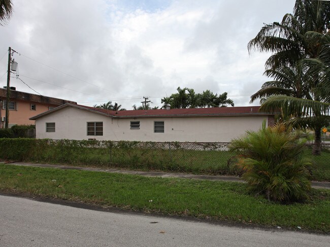 6140 Fillmore St in Hollywood, FL - Building Photo - Building Photo