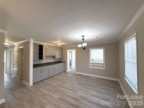 513 Rhodes Ave in Kings Mountain, NC - Building Photo - Building Photo
