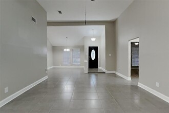 8543 Sunny Ridge Dr in Houston, TX - Building Photo - Building Photo