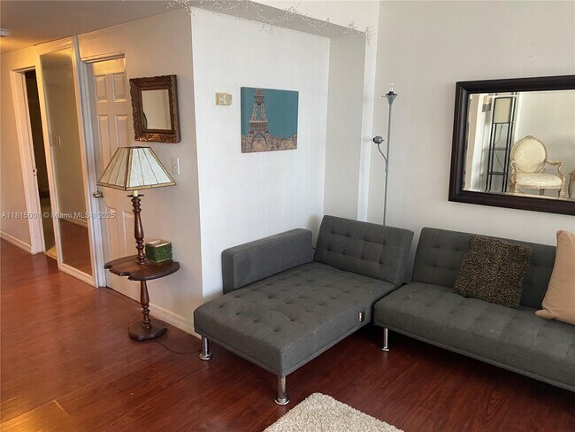 property at 825 Brickell Bay Dr