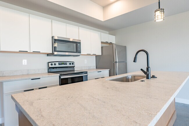 3310 Stoneway Ct, Unit 1 in Champaign, IL - Foto de edificio - Building Photo