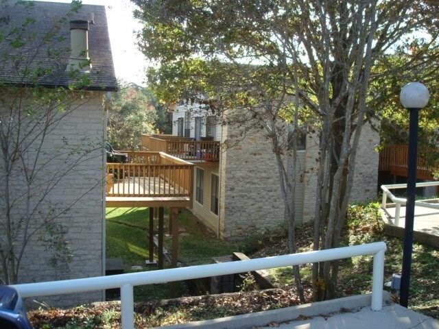 7107 Silver Dale Dr in Austin, TX - Building Photo