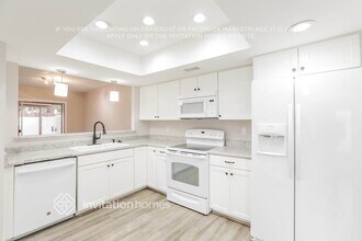 2733 W Estrella Dr in Chandler, AZ - Foto de edificio - Building Photo