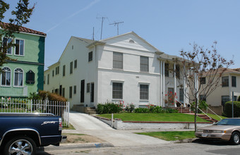 840 S Mariposa Ave in Los Angeles, CA - Building Photo - Building Photo