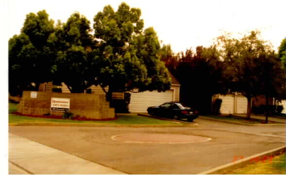 Renaissance Townhomes in Stockton, CA - Building Photo