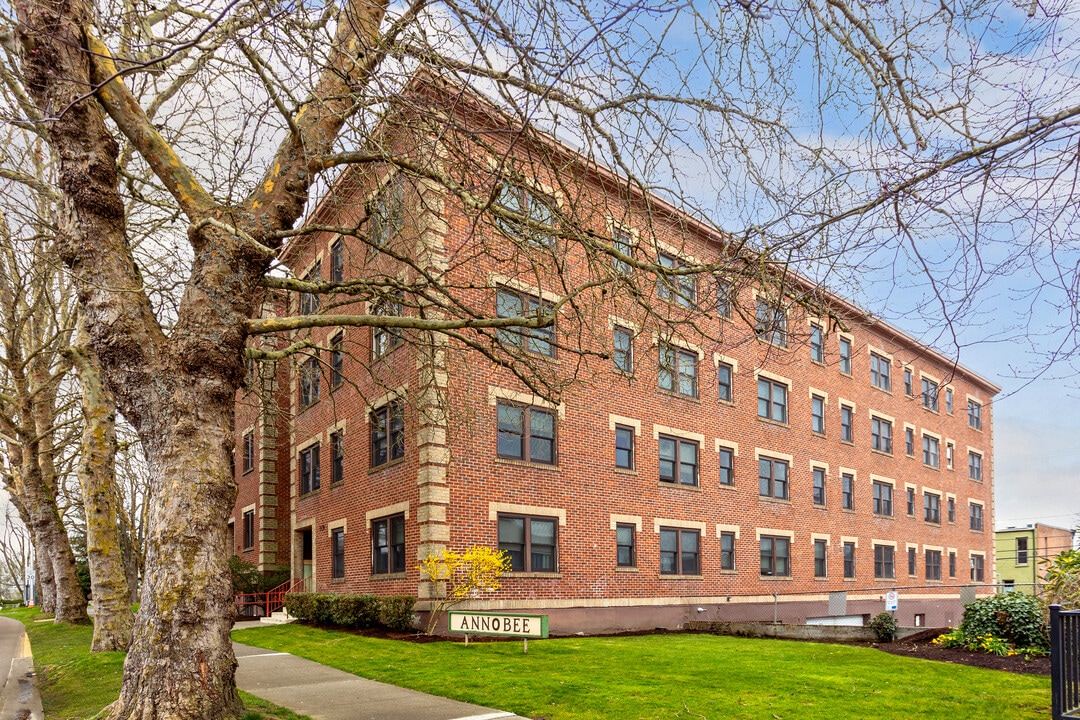 Annobee Apartments in Tacoma, WA - Foto de edificio
