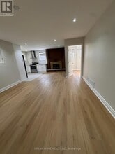 2838 Kingsberry Crescent in Mississauga, ON - Building Photo - Building Photo