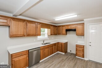 15 Pine Valley Dr in Hiram, GA - Building Photo - Building Photo