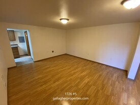 1726 NW 62nd St in Seattle, WA - Building Photo