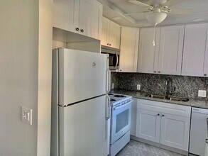 196 Suffolk F in Boca Raton, FL - Building Photo - Building Photo