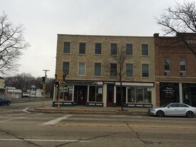 141 S Batavia Ave in Batavia, IL - Building Photo