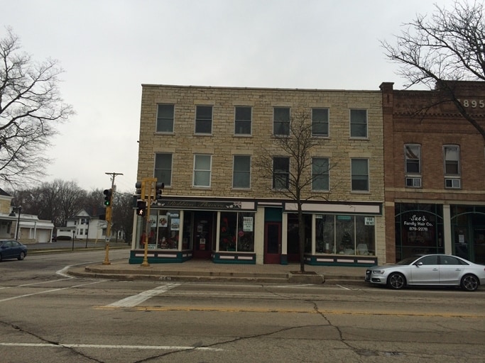 141 S Batavia Ave in Batavia, IL - Building Photo