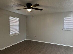 1404-1401 Darwood Dr in Mobile, AL - Building Photo - Building Photo