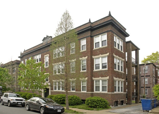 6313 S Rosebury Ave in St. Louis, MO - Foto de edificio - Building Photo